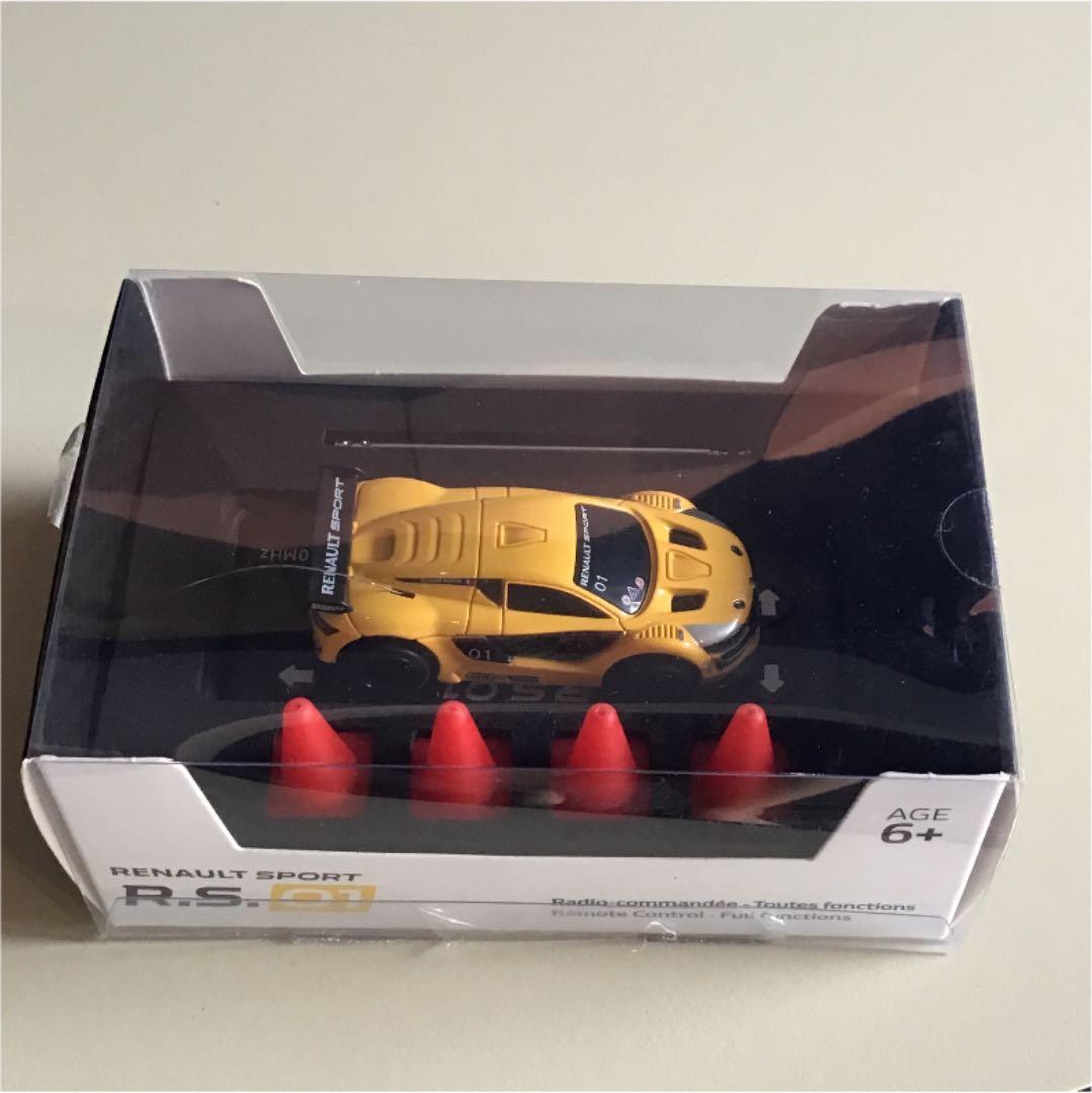 ルノー スポール R.S.01 ラジコン