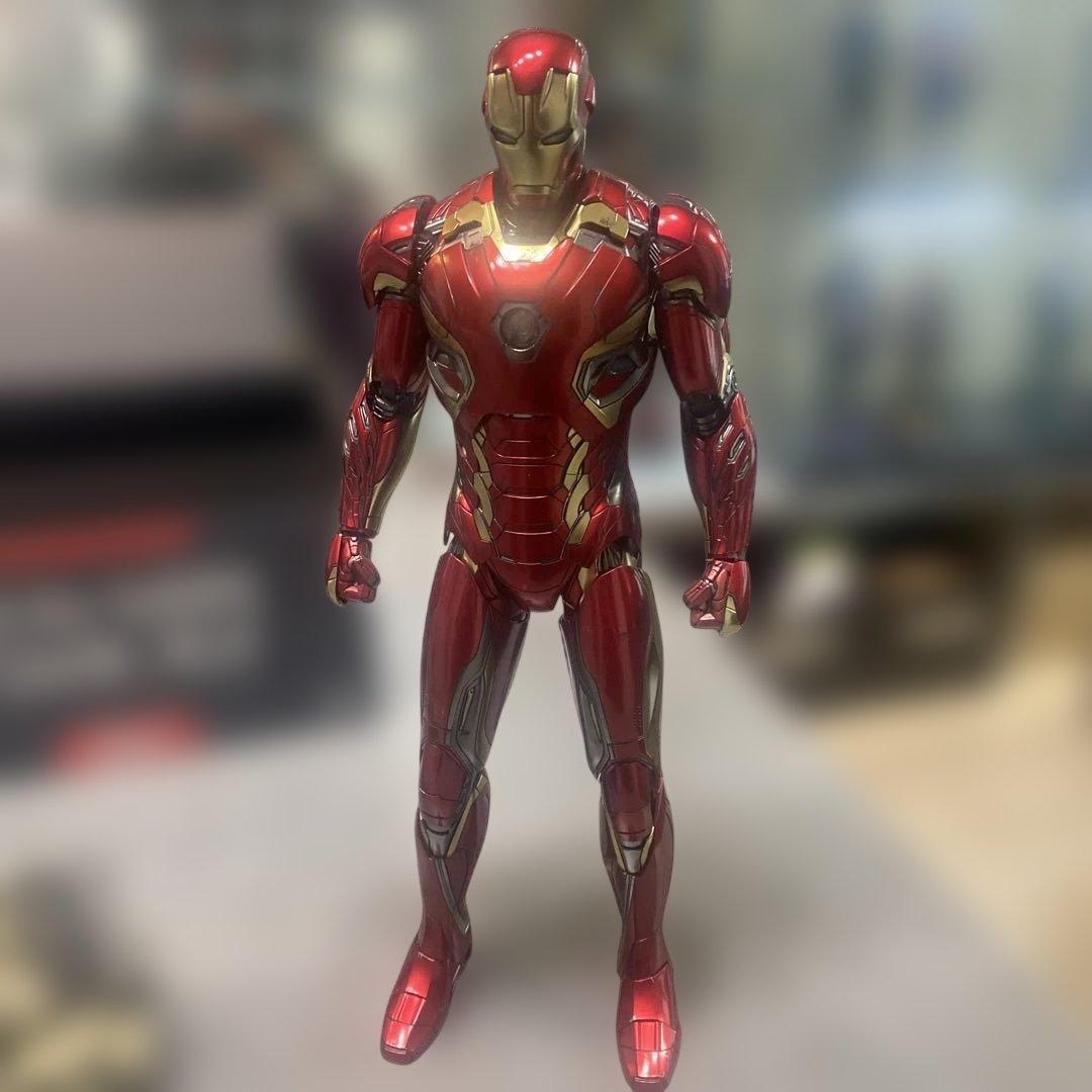 ホットトイズ　アベンジャーズAOU アイアンマン マーク XLV
