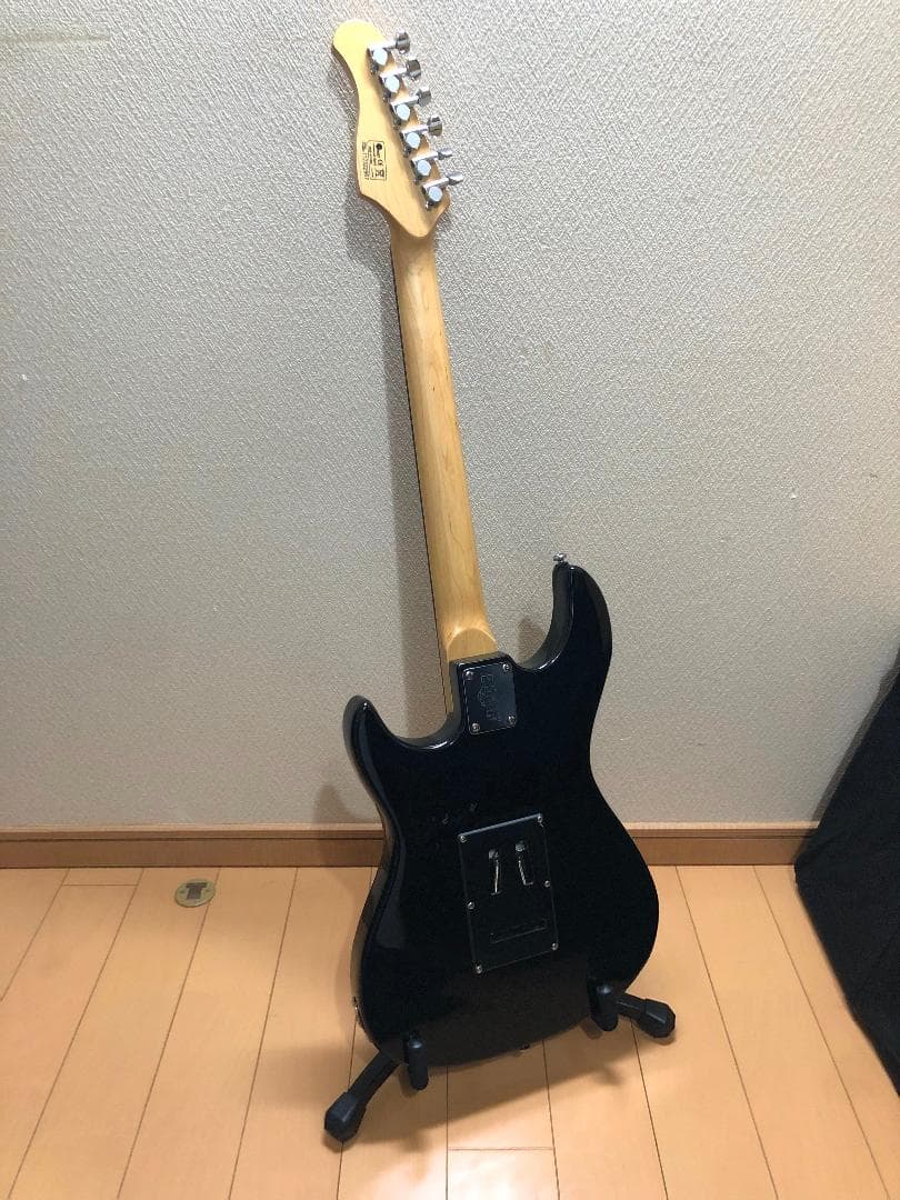 Elioth S305　ストラトキャスタータイプ