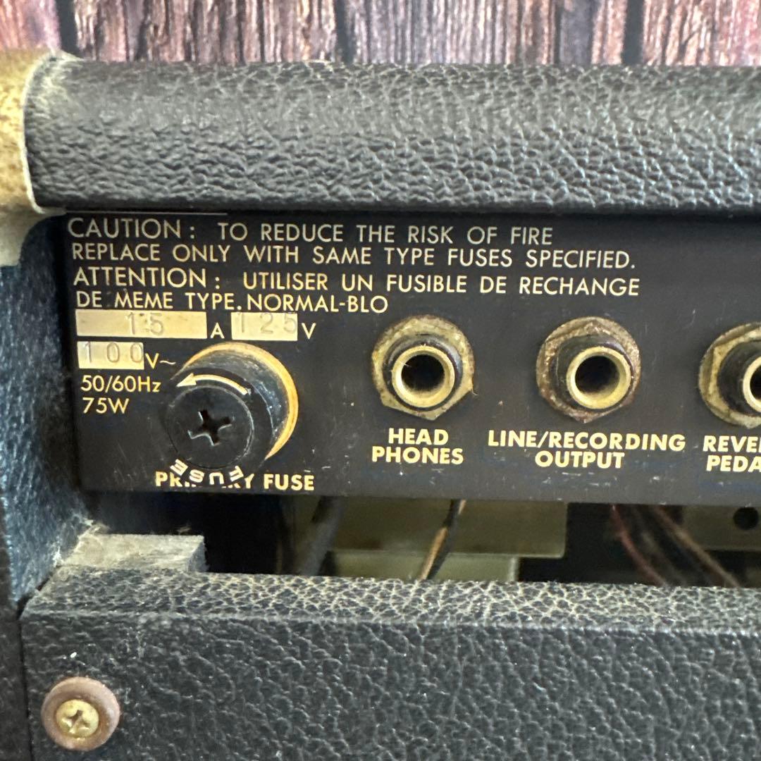 ベースアンプ Fender Japan SIDEKICK BASS30