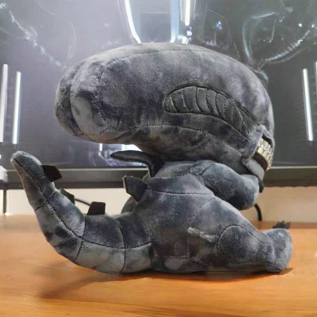 「正規品」QUANTUM MECHANIX　ゼノモーフ　ジッパー　ぬいぐるみ