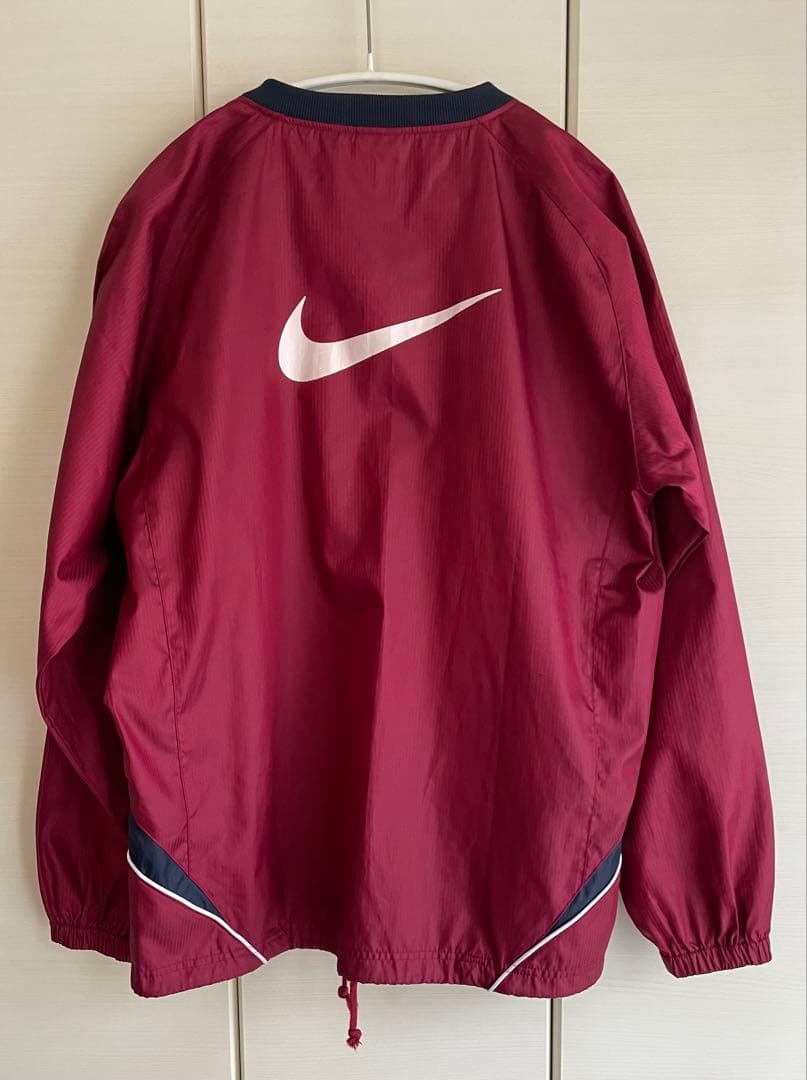 Nike バーガンディ ウィンドブレーカー プルオーバー