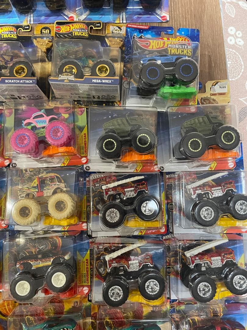 ホットウィール　モンスタートラック　未開封品　46台　まとめ売り　バラ売り可