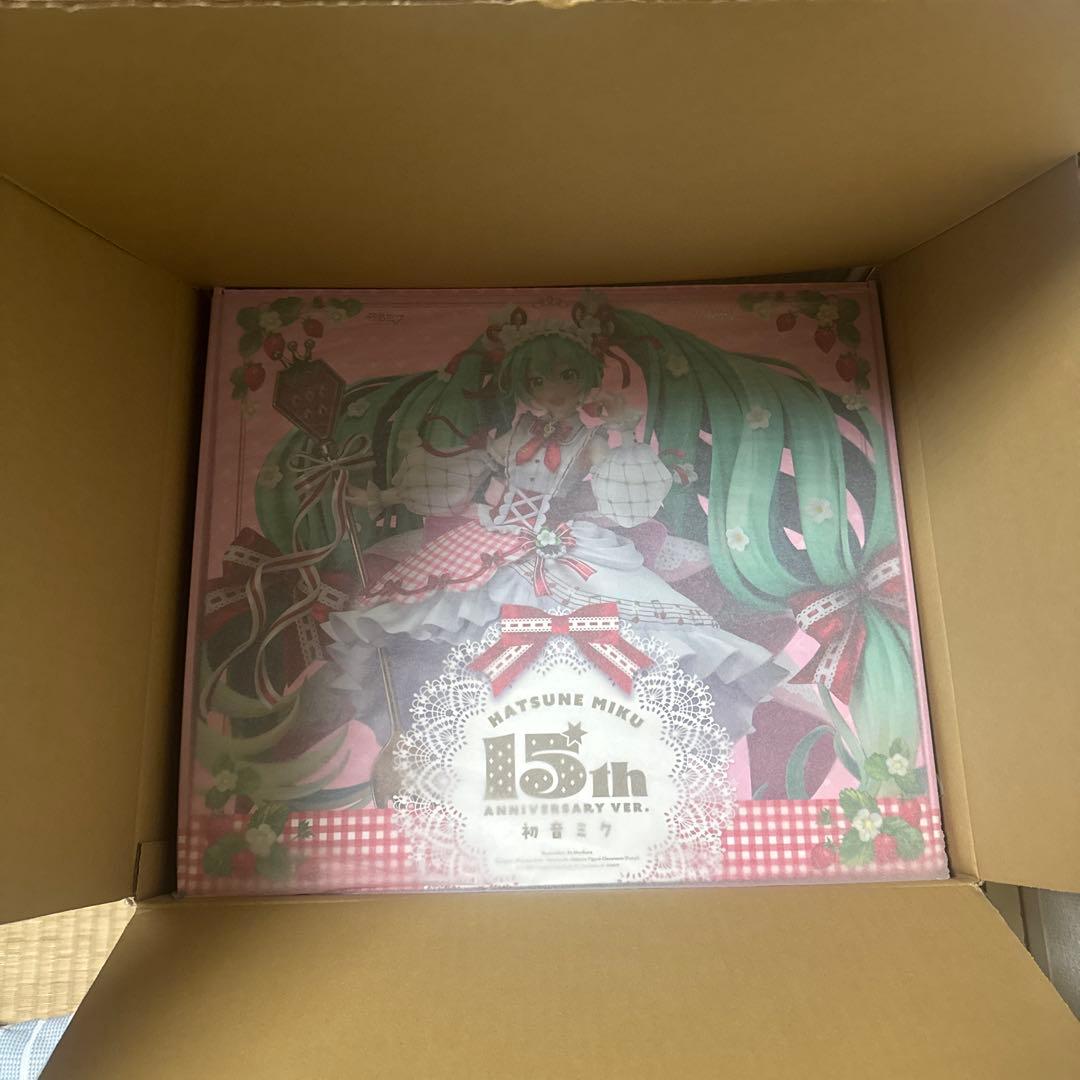新品未開封 初音ミク 15th Anniversary ver. フィギュア