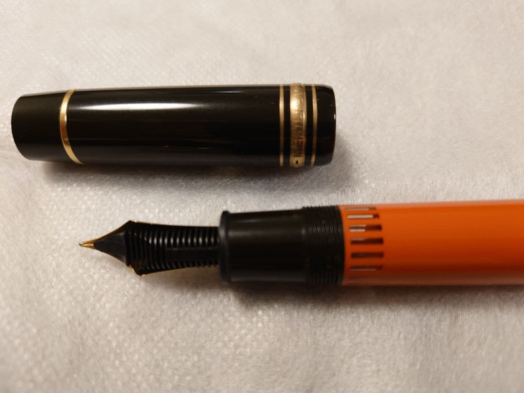 MONTBLANC モンブラン 万年筆 作家シリーズ1992年 ヘミングウェイ