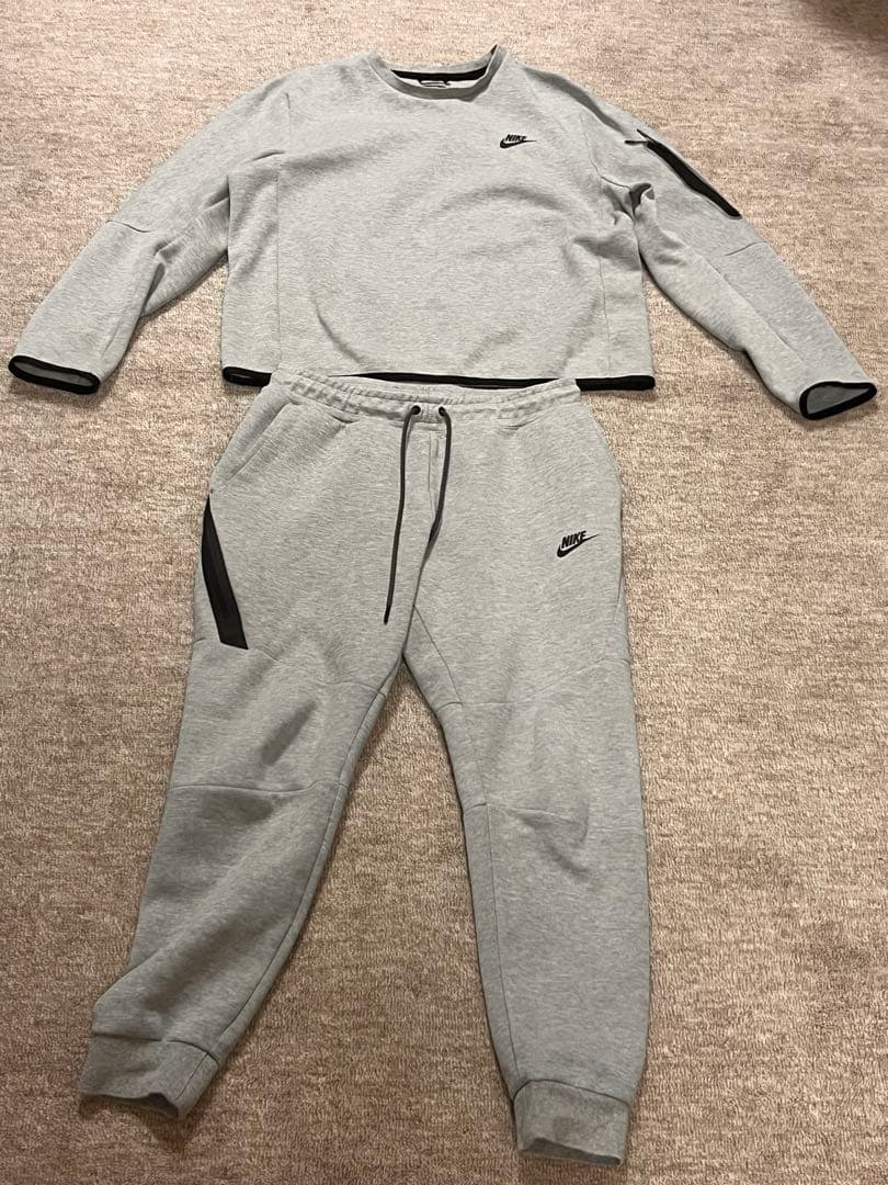 Nike テックフリース グレー 上下セット