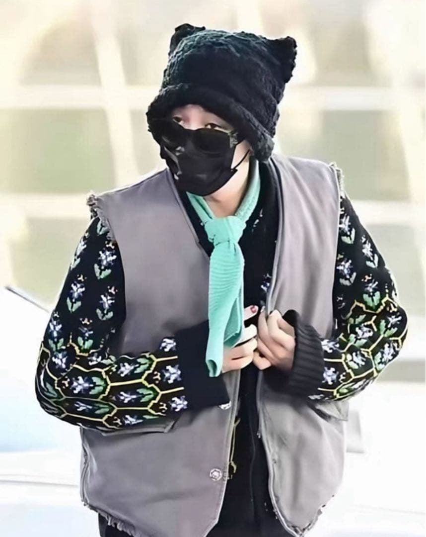 ジヨン GD G-DRAGON ジードラゴン 花柄ジャカードニットカーディガン