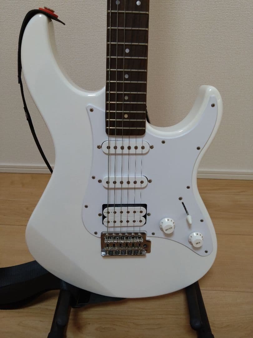 YAMAHA PACIFICA PAC012 ホワイト