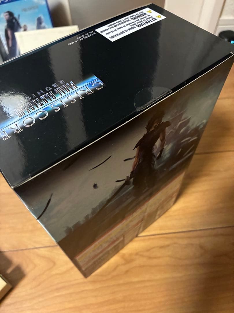 クライシスコア　ファイナルファンタジー7 リユニオン　プレイアーツ改　ザックス