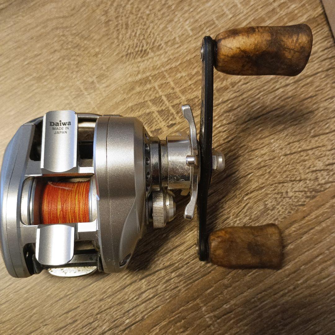 HLC ベイトリール シルバー