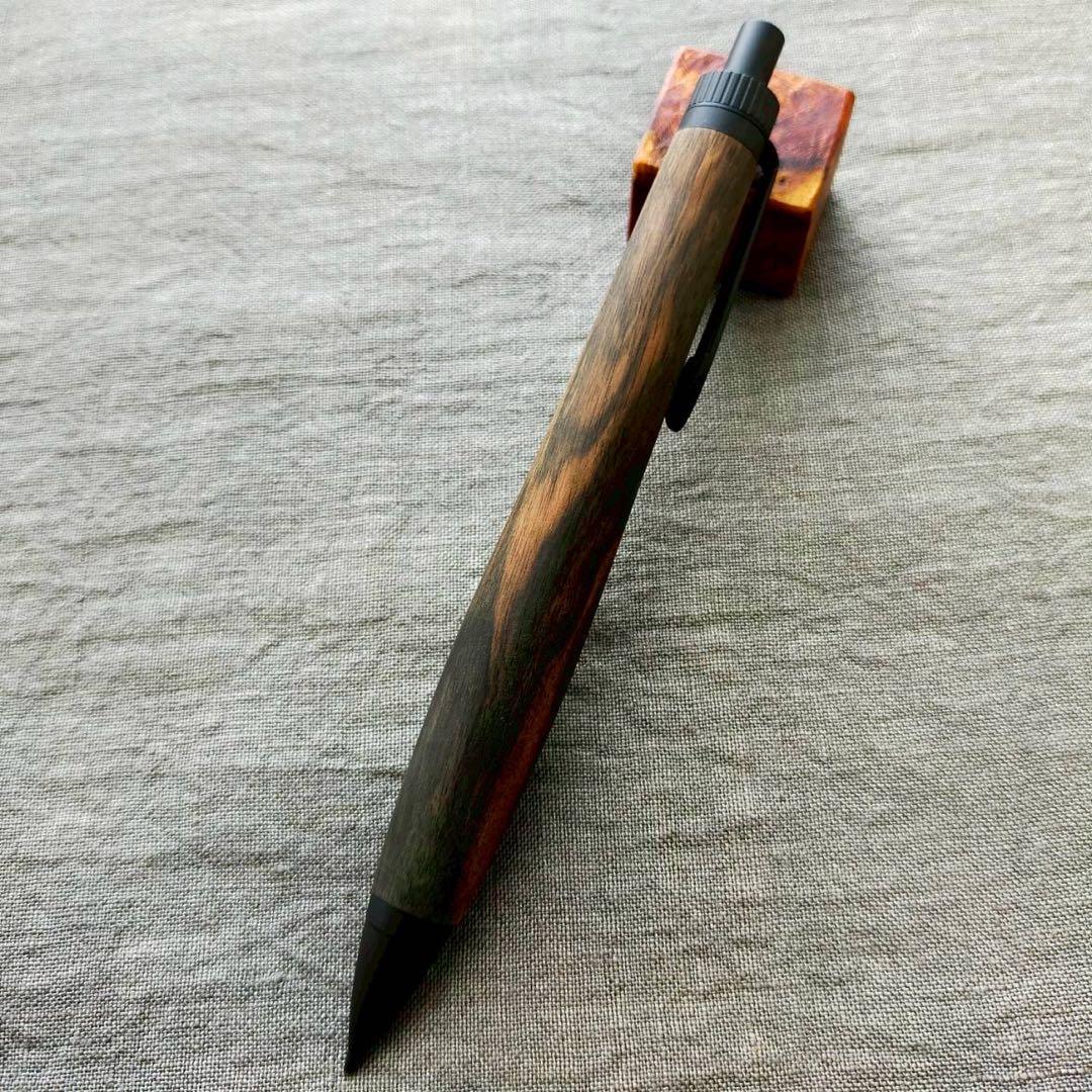 青黒檀　孔雀杢　ハンドメイド　木軸シャープペン　0.5mm　天然木　ブラック
