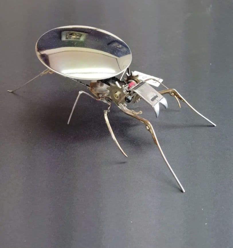 スチームパンク　古時計の振子使用昆虫　F-01
