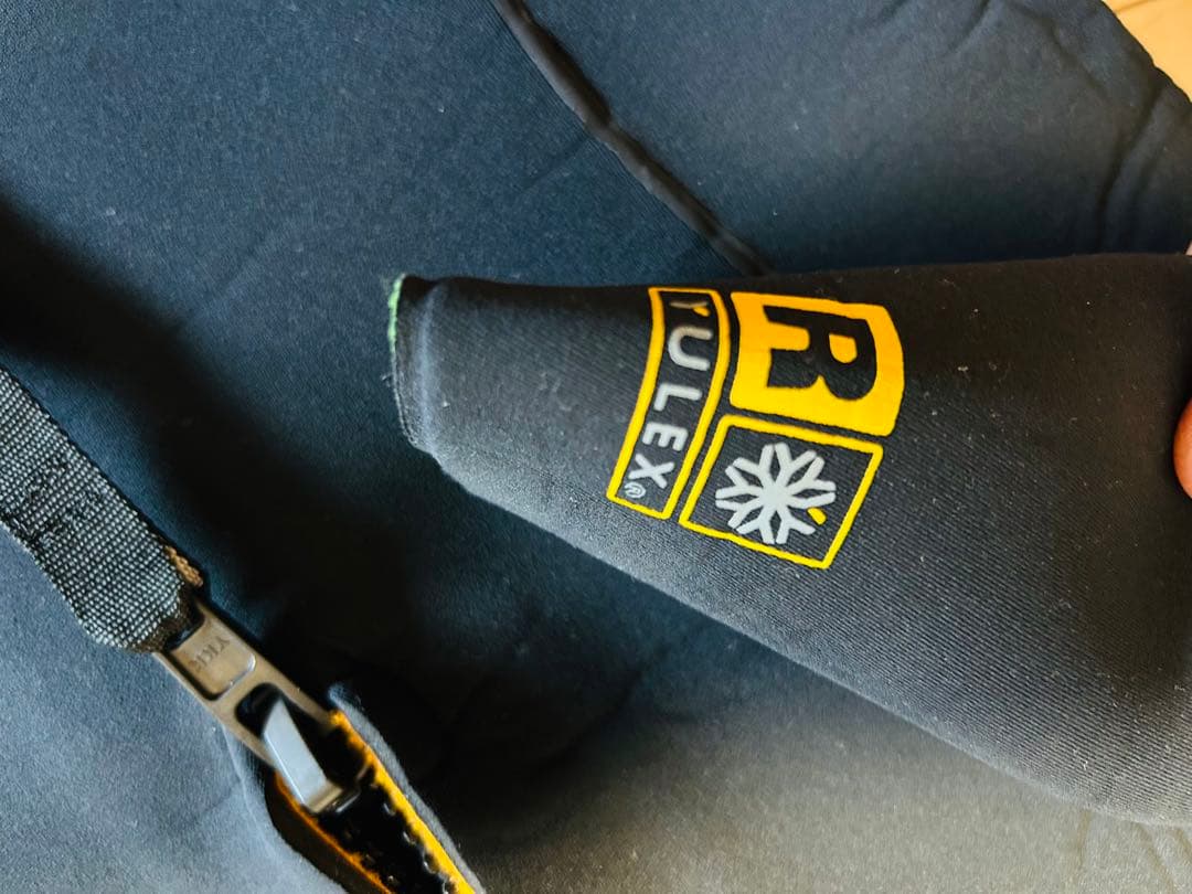 パタゴニア　ウェットスーツ　レディース　R3