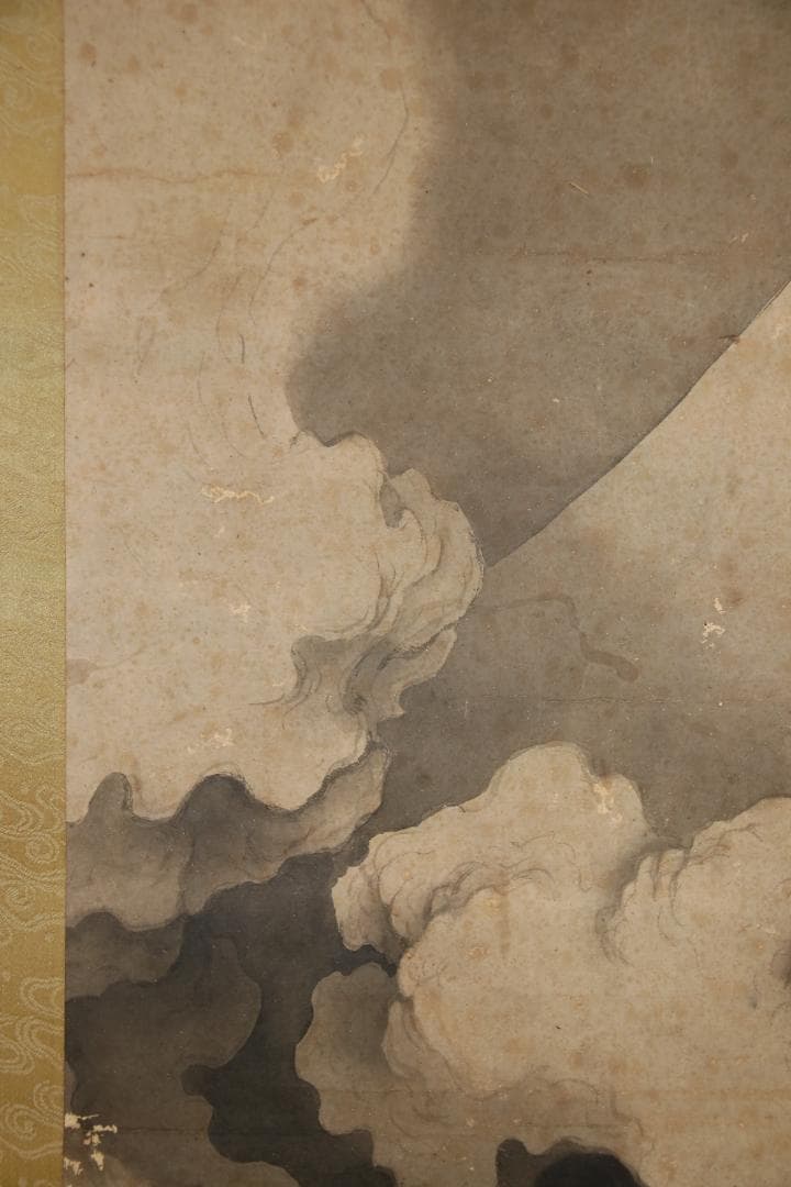 関蓑洲筆　富士越龍之図（江戸時代末～明治時代初）