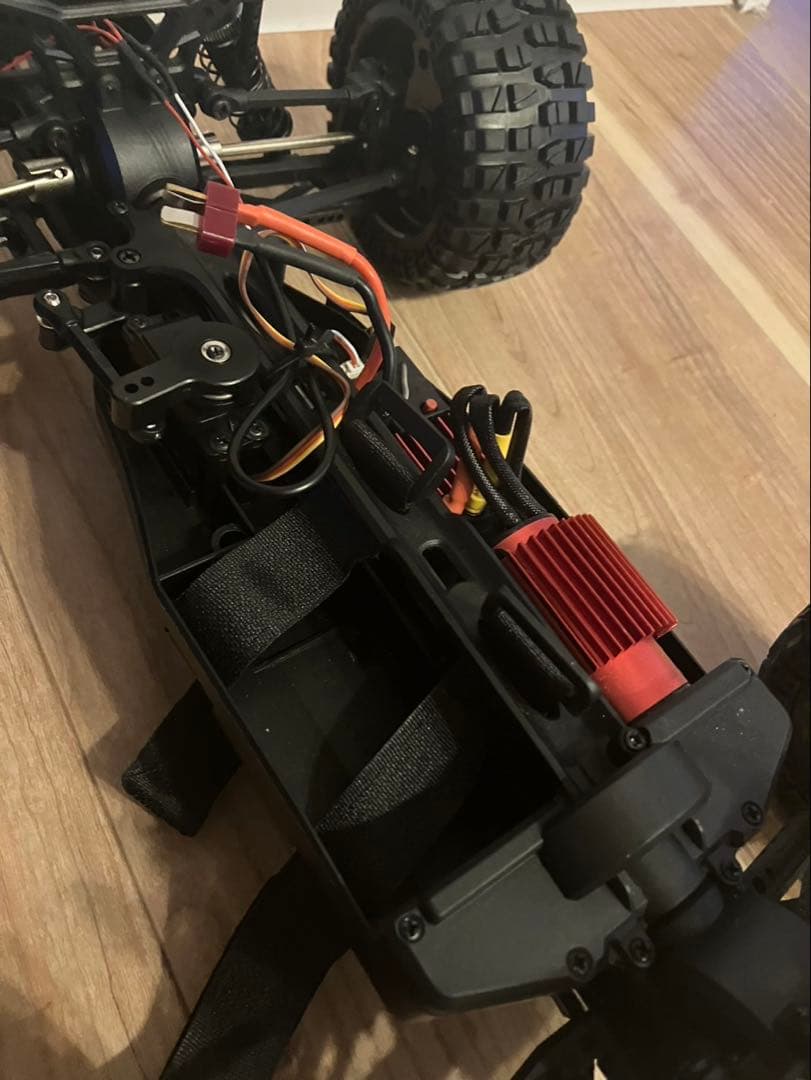 DEERC 200E ラジコン　オフロード　防水加工付き