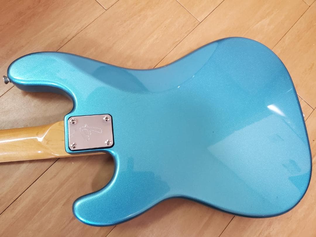 REPLICA OF IRON MAIDEN´S PRECISION BASS