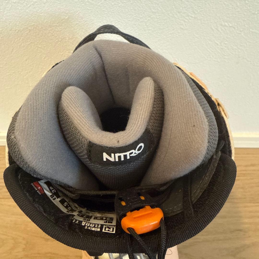 NITRO FLORA TLS 女性用スノーボードブーツ US 7.0 数回使用