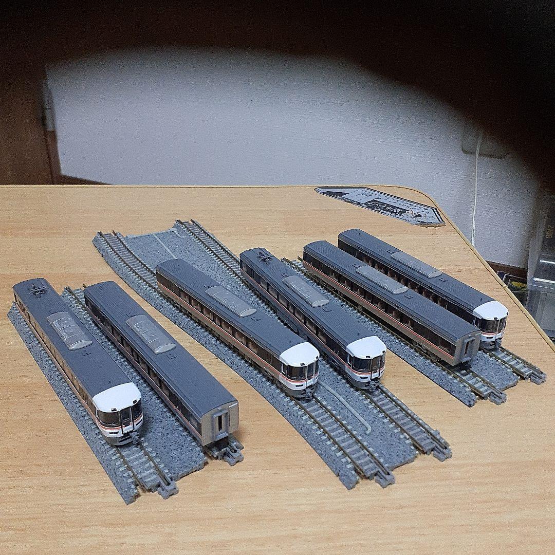 トミックスのNゲージ　373系