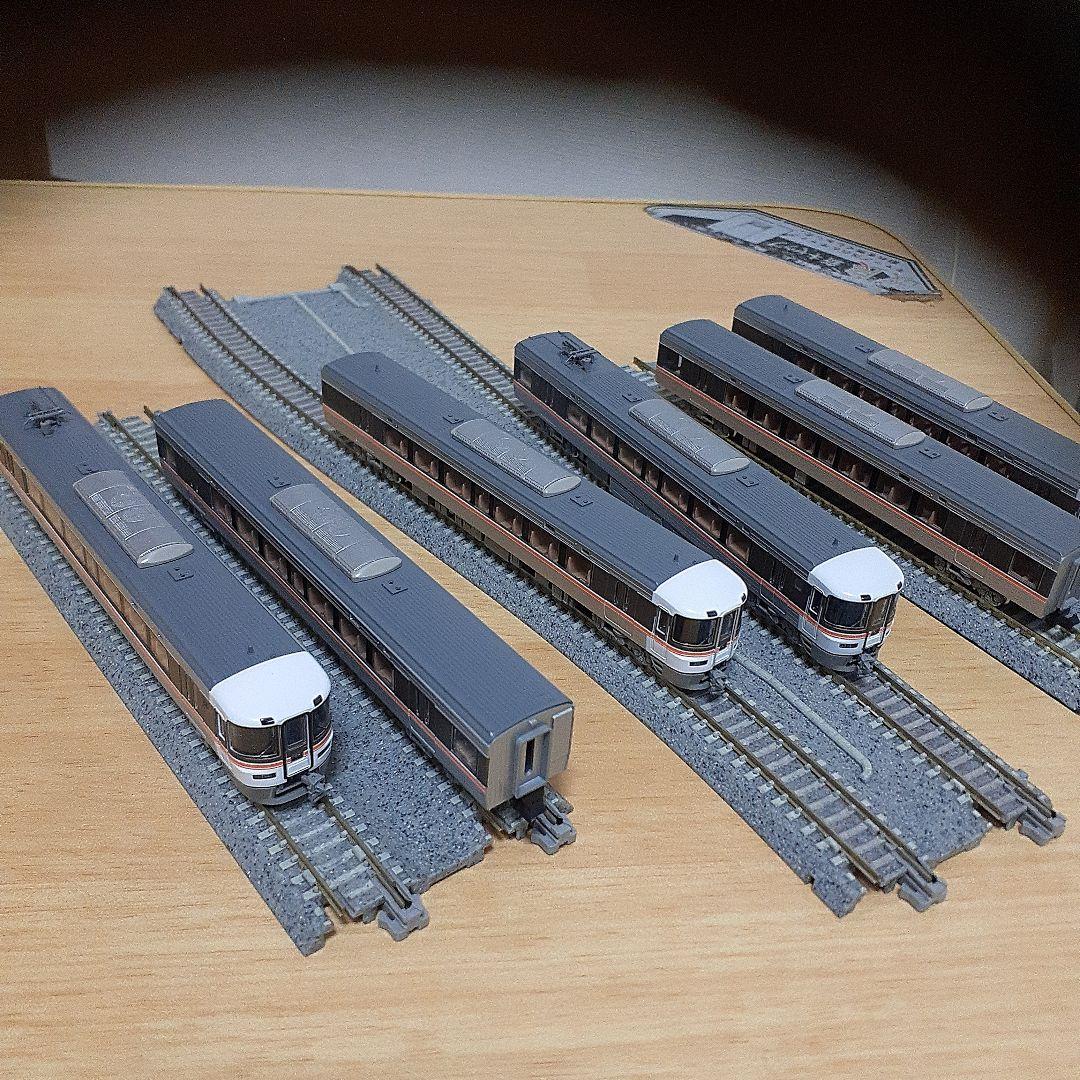 トミックスのNゲージ　373系