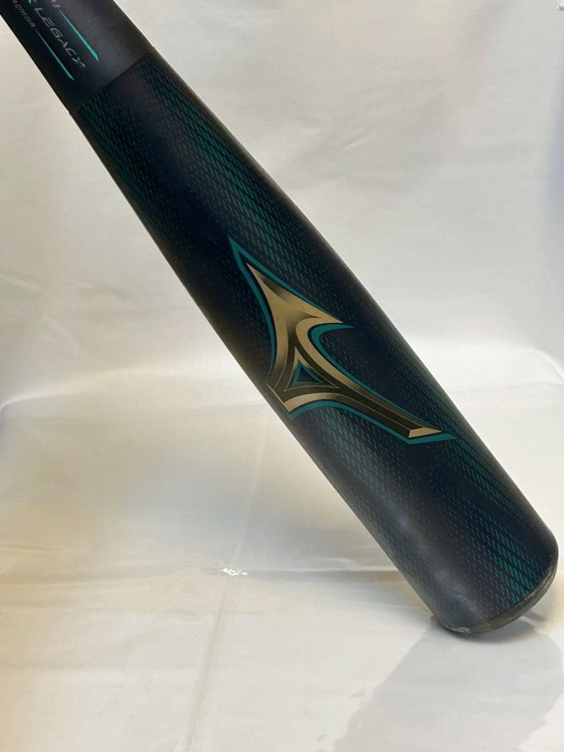 ★美品★ レガシーLW ビヨンドマックス 軟式用バット 83cm 680g