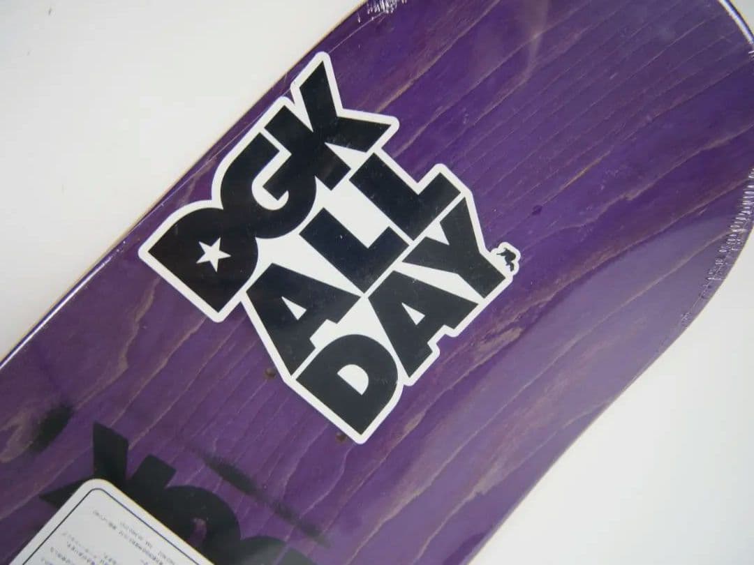 DGK スケートボード デッキ 8.0 SHANAHAN デッキテープ付き