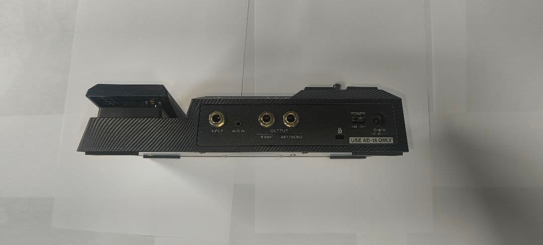 ZOOM G2X FOUR ギターエフェクター　ほぼ未使用の美品