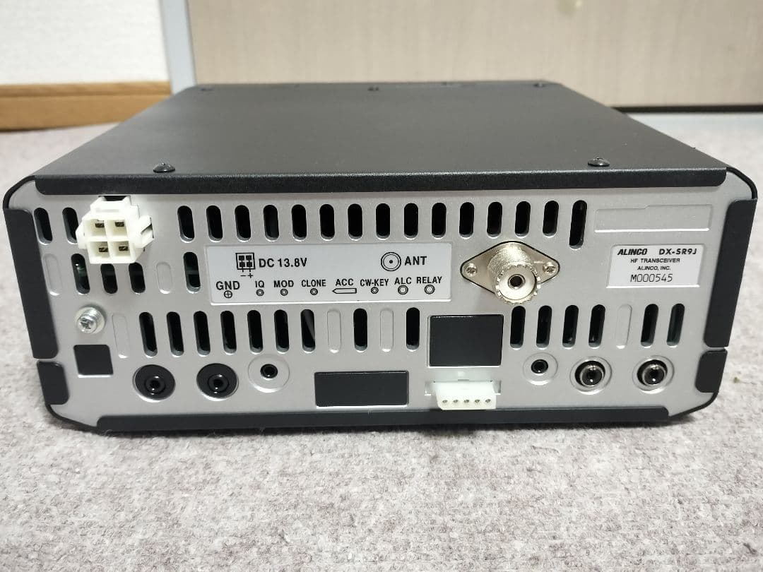 ALINCO　HF帯トランシーバー　DX-SR9