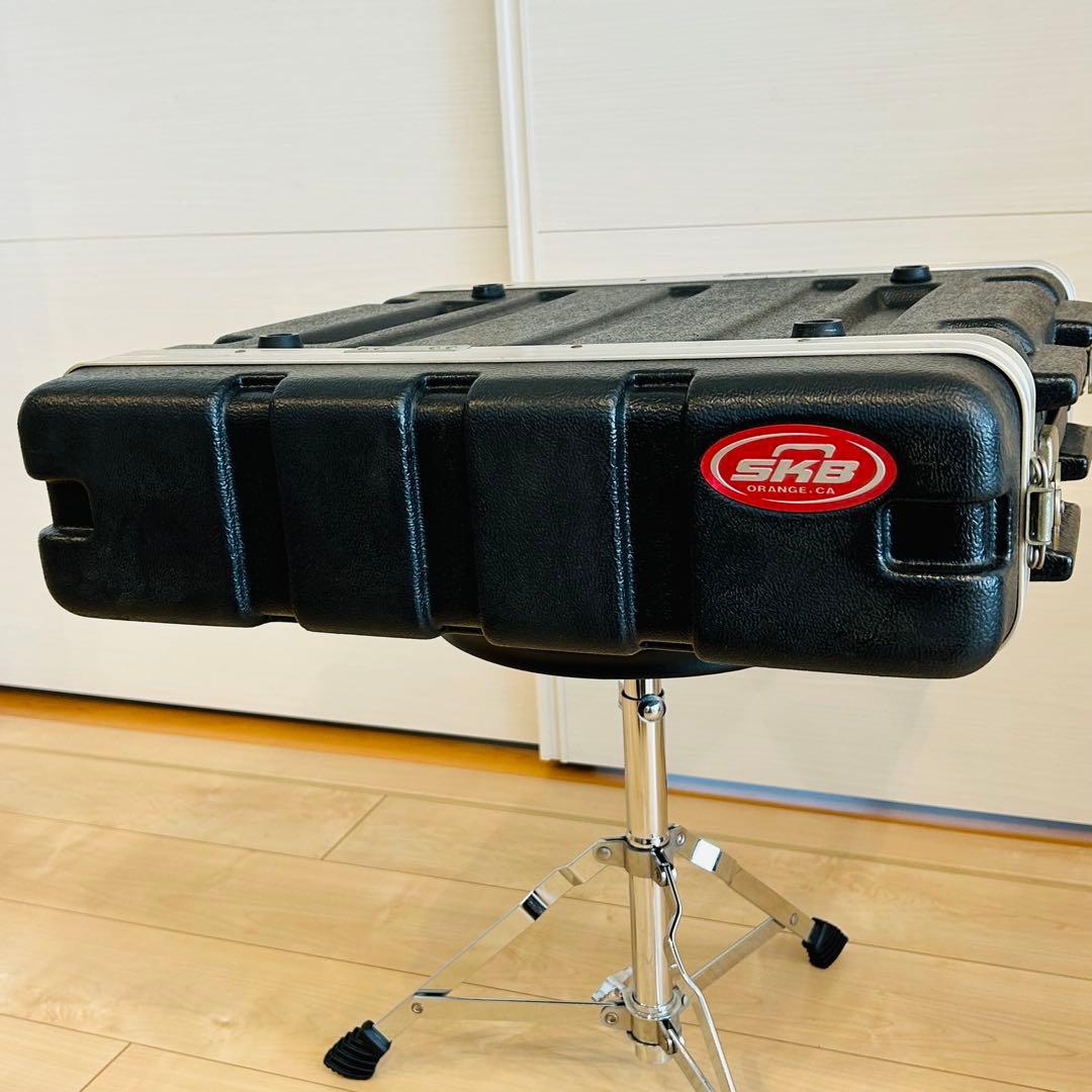 LINE6 POD XT PRO + SKB 2Uラックケース　エフェクター