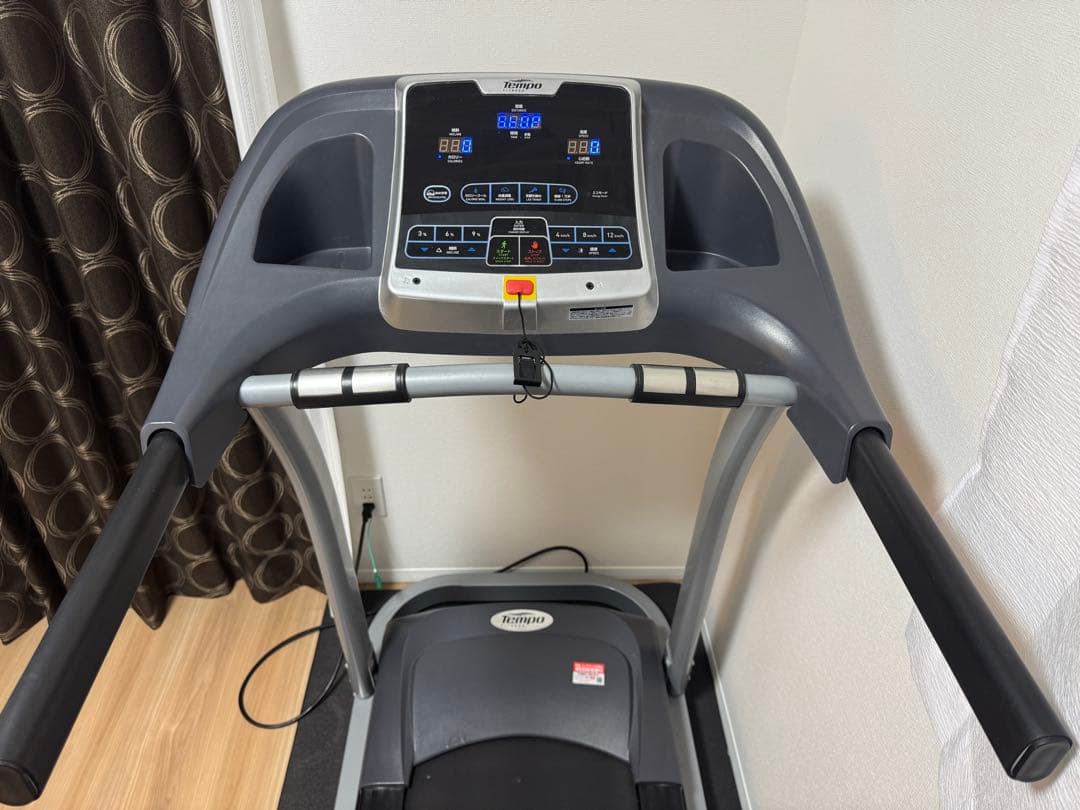 かーず様 ランニングマシン トレッドミル TEMPO T82 ルームランナー