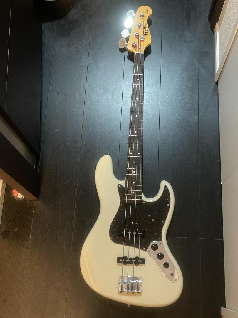 FGN フジゲン NJB10RAL Neo Classic ベース（最終値引）