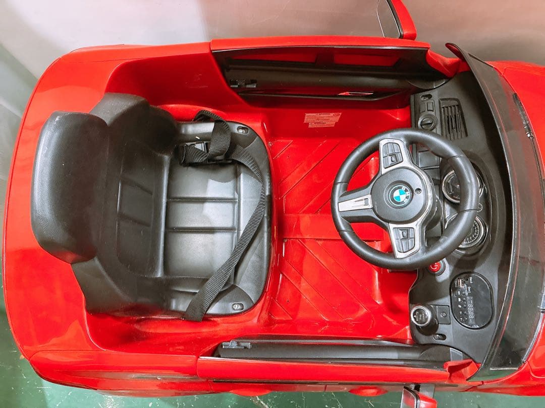  6 GT 電動乗用カー キッズカー 乗用玩具 レッド 正規デザイン