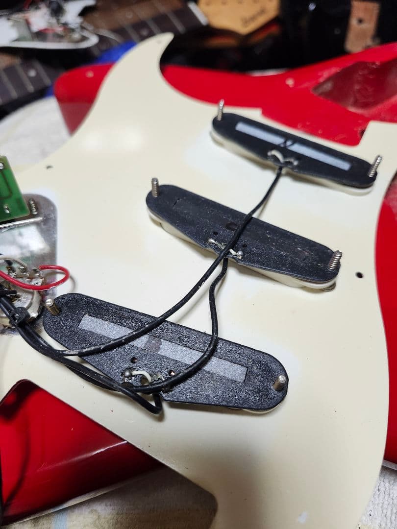 G.W最終セール！！分解洗浄整備調整済みVintage ストラトキャスタータイプ