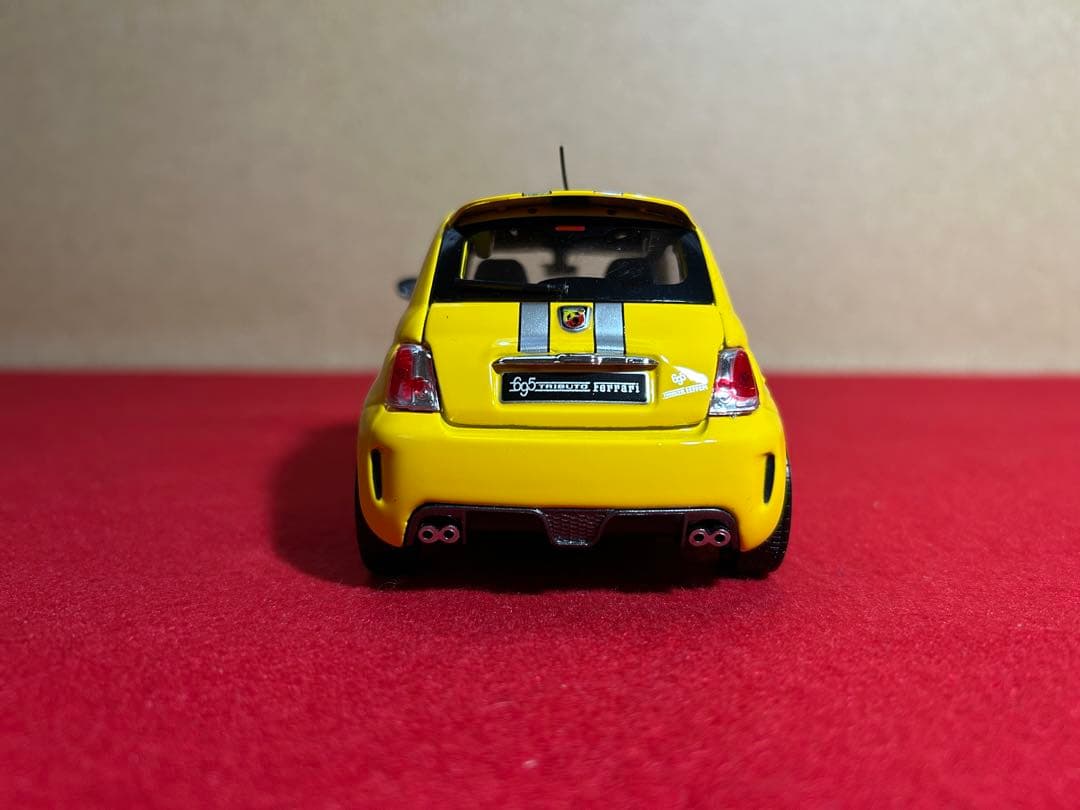 【超超レア】　ブラーゴ　1/24 アバルト 500 トリブート　フェラーリ