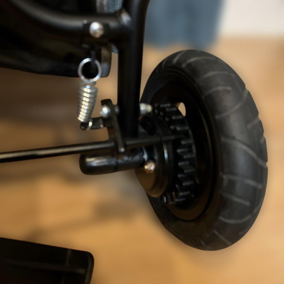 極美品☆AIR BUGGYエアバギー 新型フレーム　ドッグ　ペットカート ドーム