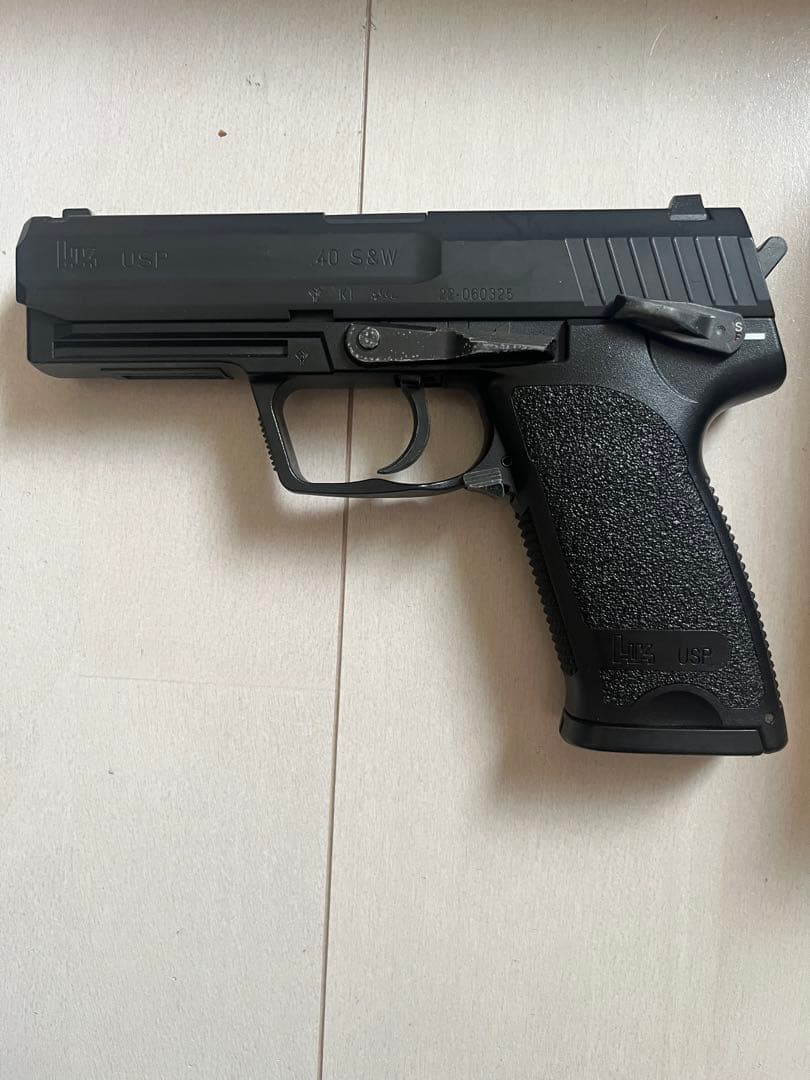 サバゲー引退セット東京マルイ h&k usp防弾着　BB弾バイオ充電器バッテリー