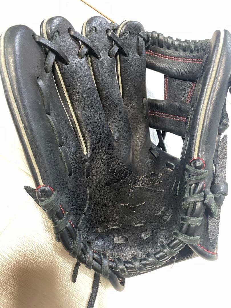 Mizuno ミズノ　左利き　左用　硬式野球グローブ 黒/赤