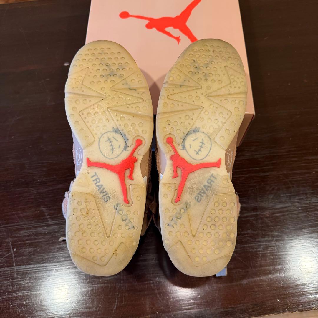 Travis Scott × Nike Air Jordan 6