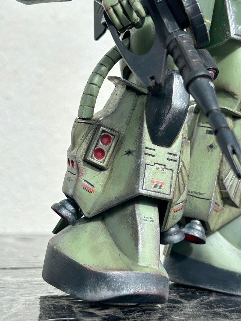 ガンプラ旧キットMSV 1/100 ザク06R筆塗装完成品