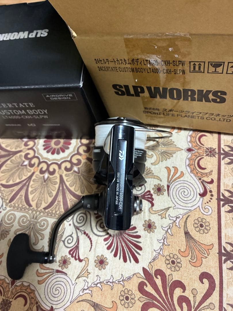 SLP WORKS LT4000-CXH スピニングリール