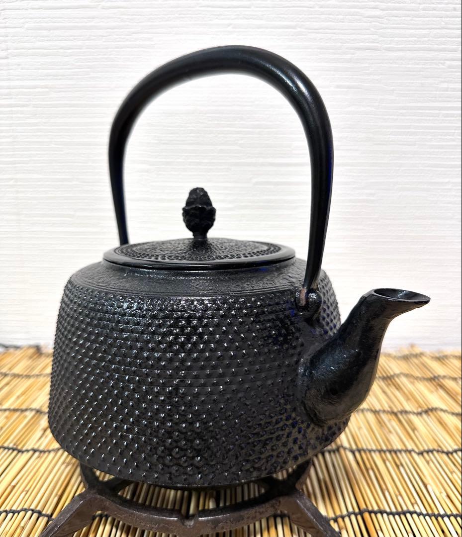 長期保管品　工房和秋金野 和秋作　１５型九重アラレ　南部鉄瓶　南部鉄器
