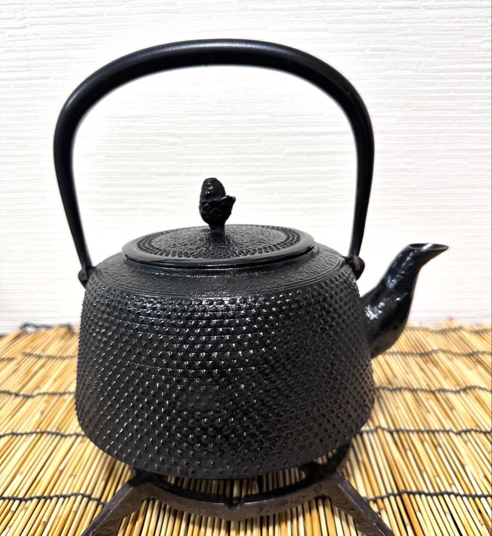 長期保管品　工房和秋金野 和秋作　１５型九重アラレ　南部鉄瓶　南部鉄器