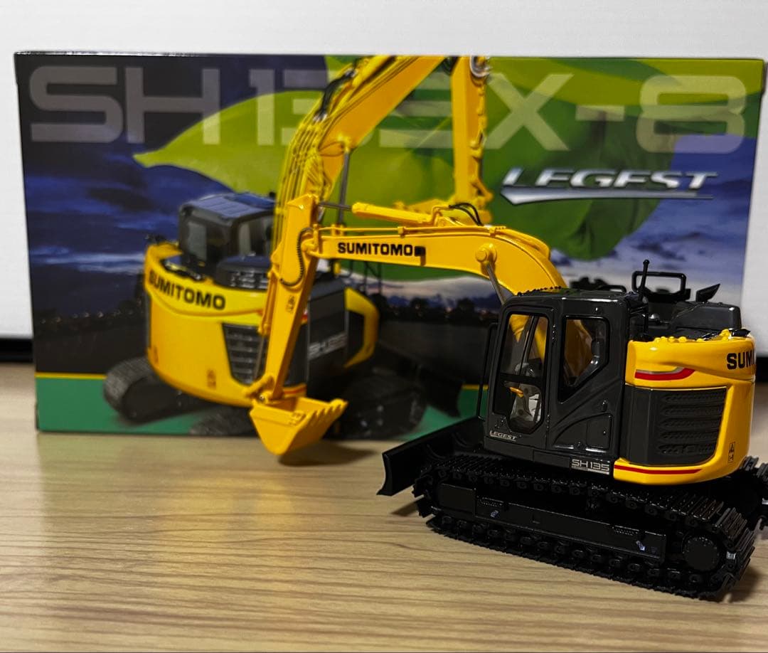 住友建機 ミニチュア SH200-8 135X-8 2台セット おまけ付き！
