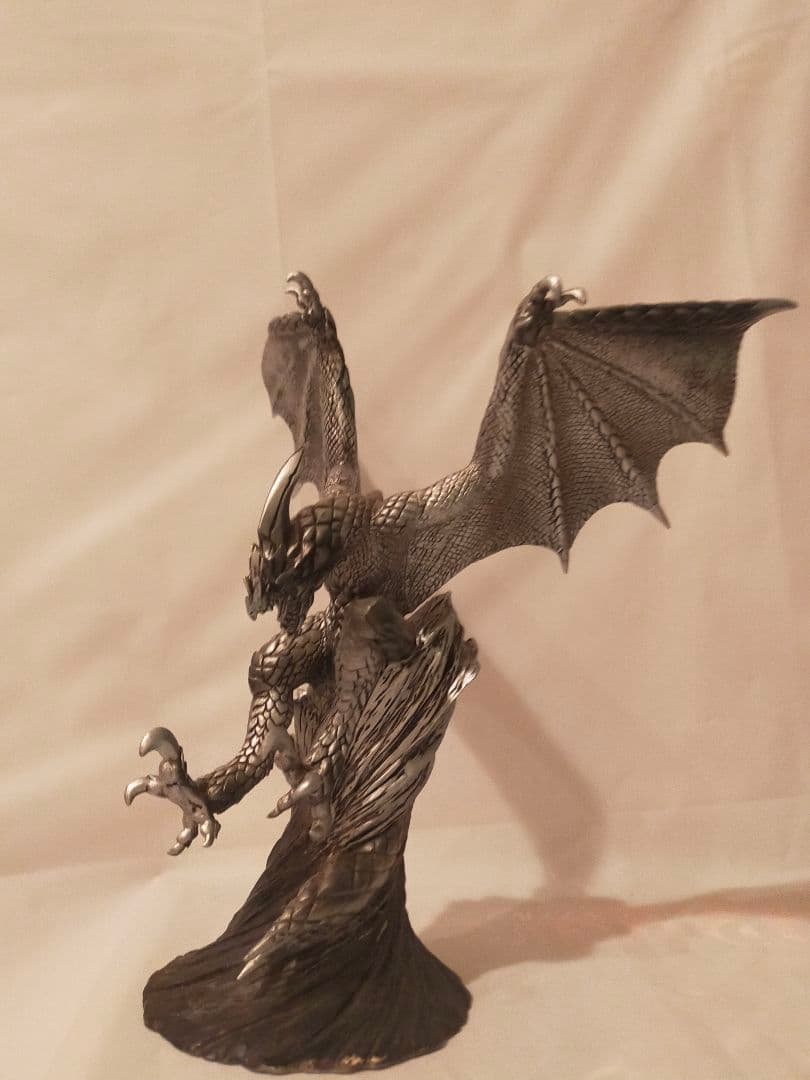 【超希少】セルレギオス 100体限定トロフィー フィギュア