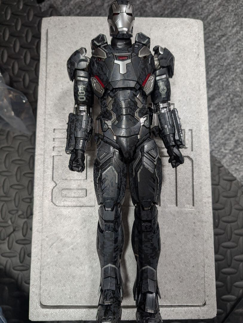 ボーナスアクセサリー付き　ホットトイズ　ウォーマシン・マーク４