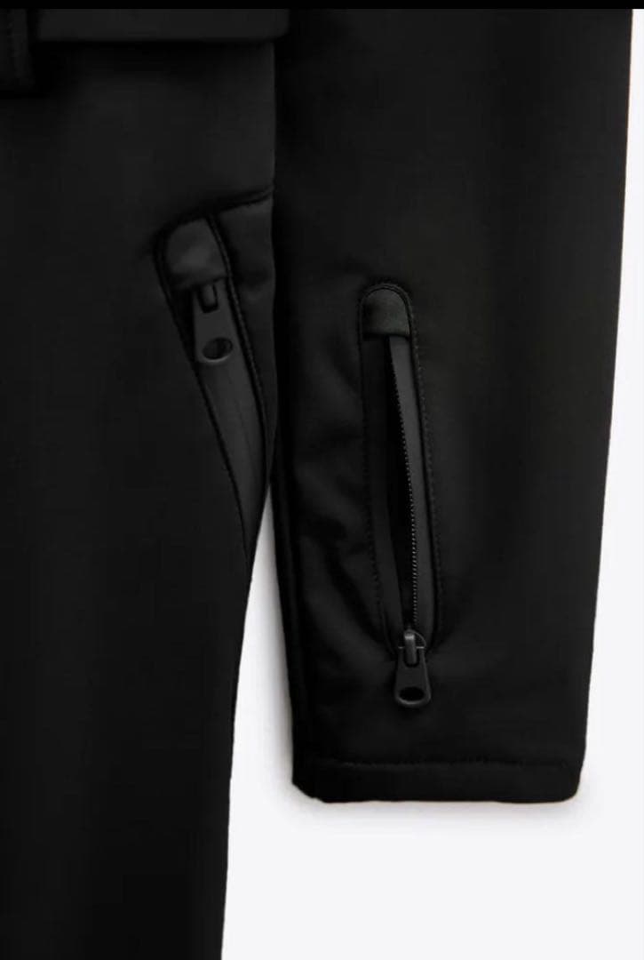 ZARA ウォーター＆ウィンドプルーフ SKI COLLECTION 黒　XS