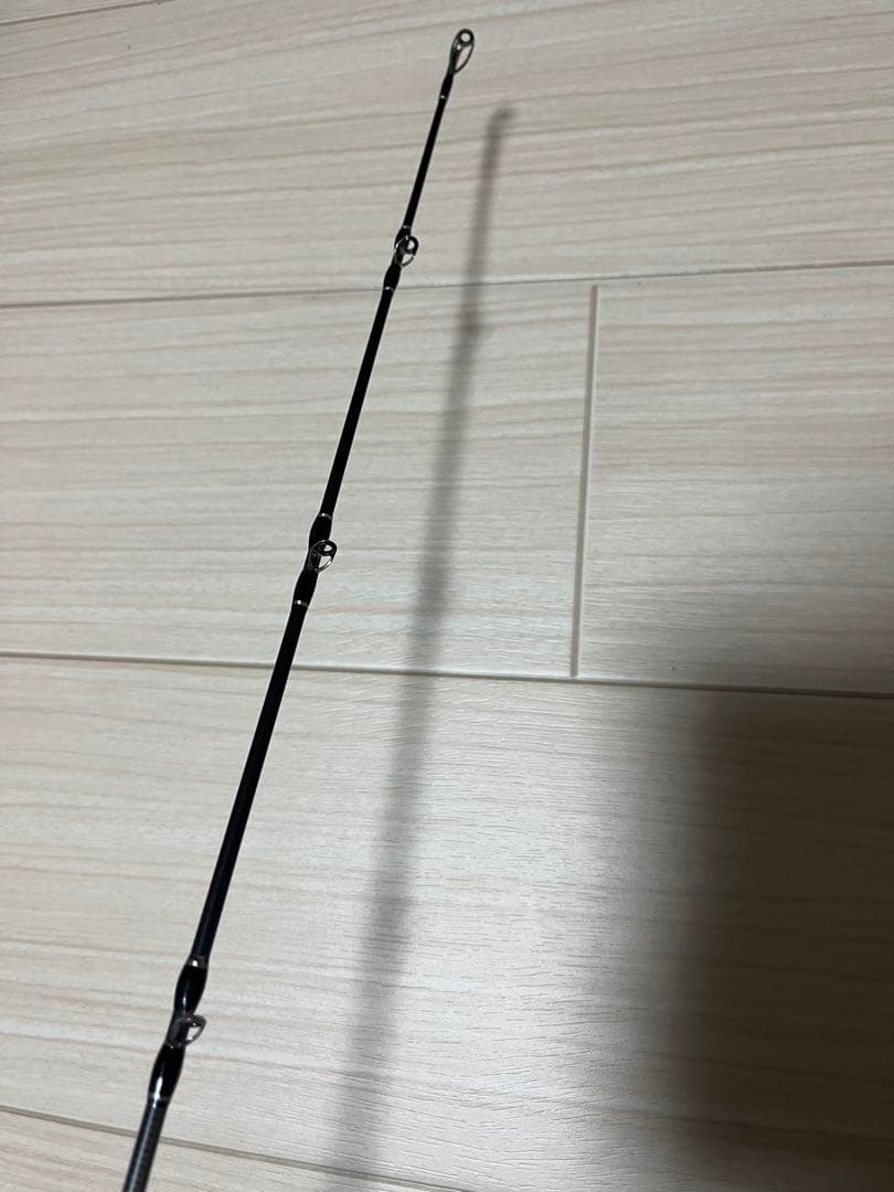 ツララ　モンストロ75