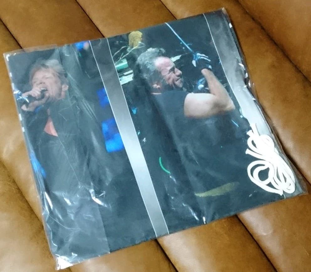 新品・BON JOVI【'2010 VIP席 限定グッズ】CIRCLE TOUR