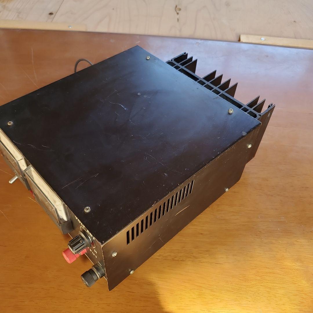 #直流安定電源　3005　DC０～30v　5A