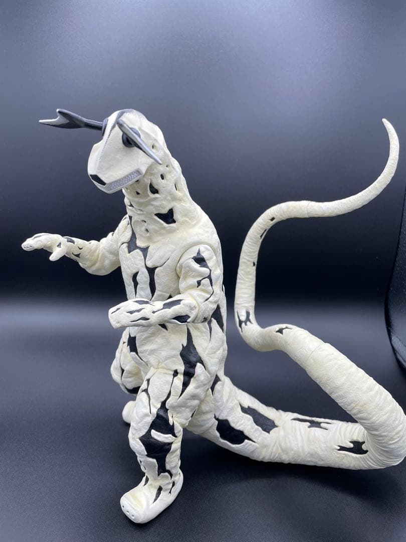 ビリケン　エレキング　ソフビ塗装済完成品 ウルトラセブン