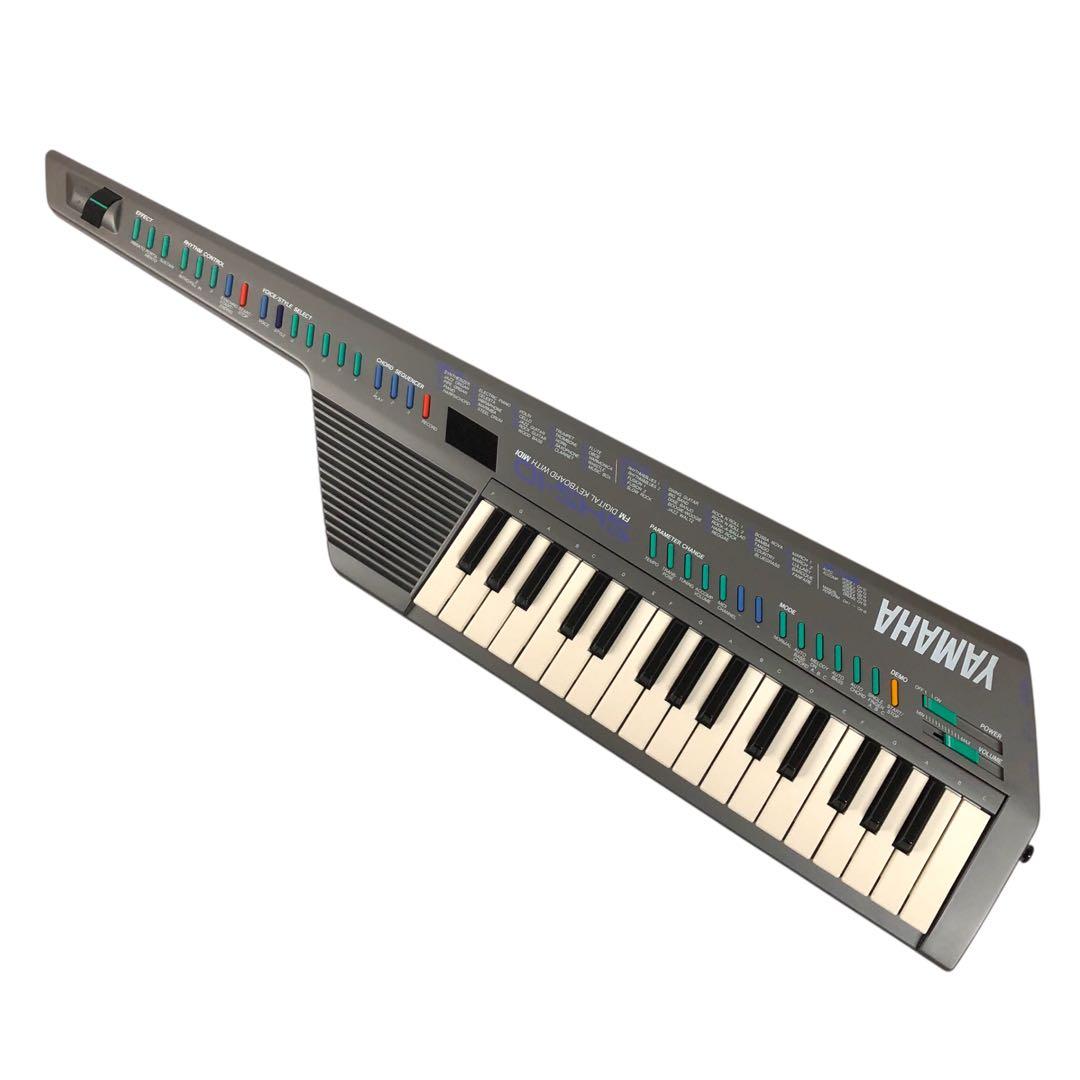 YAMAHA SHS-10 デジタルキーボード　ショルダー　ピアノ